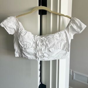 💛 bundle at $12- Superdown White Ruched Blouse